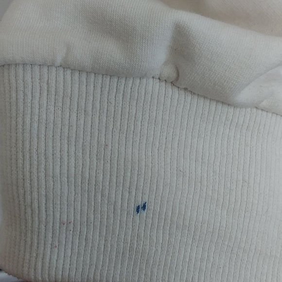 White "Friends" Crewneck Sweatshirt - Picture 5 of 10